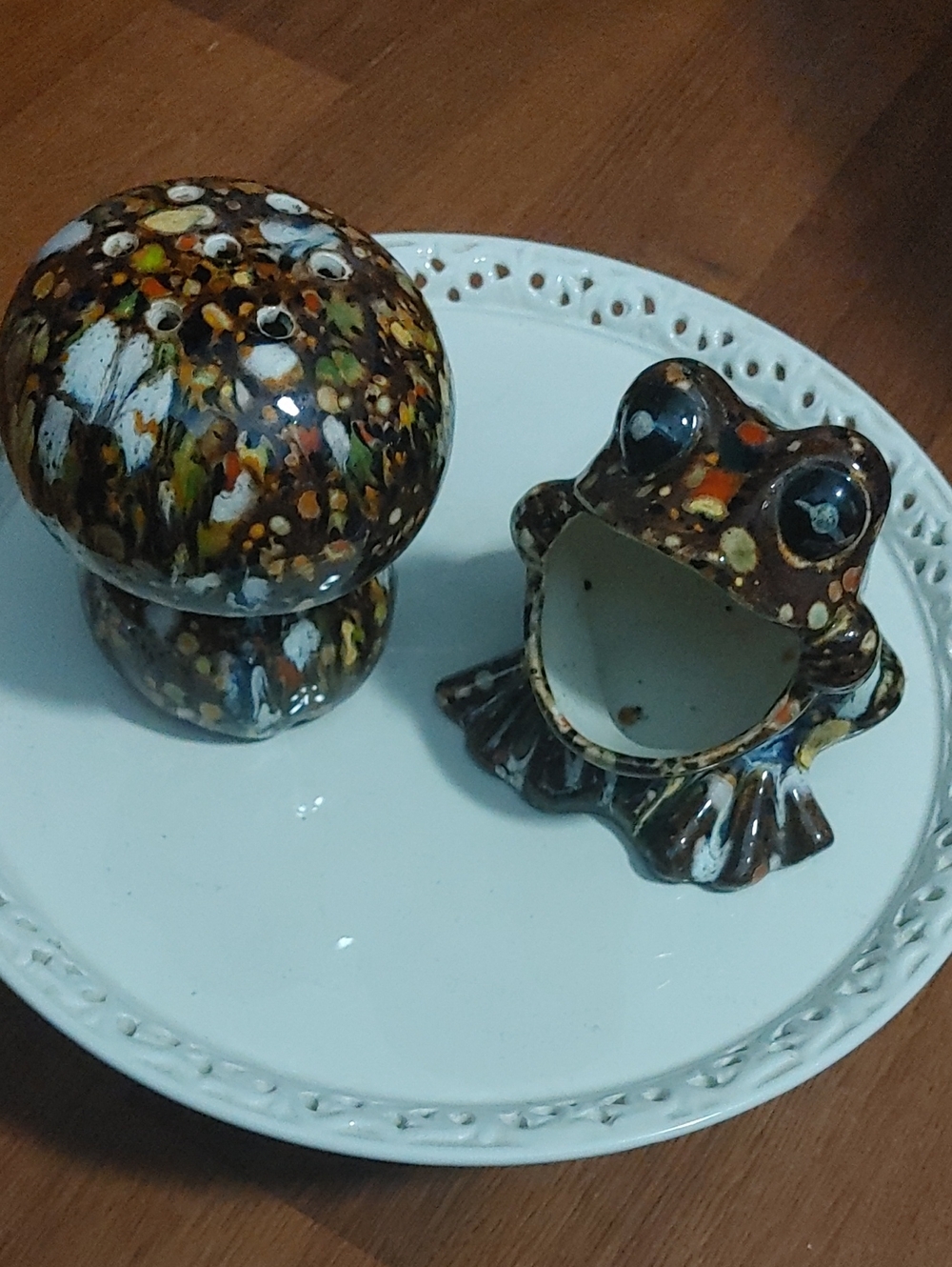 Hand-Painted Ceramic Frog and Mushroom Kitchen Accessories